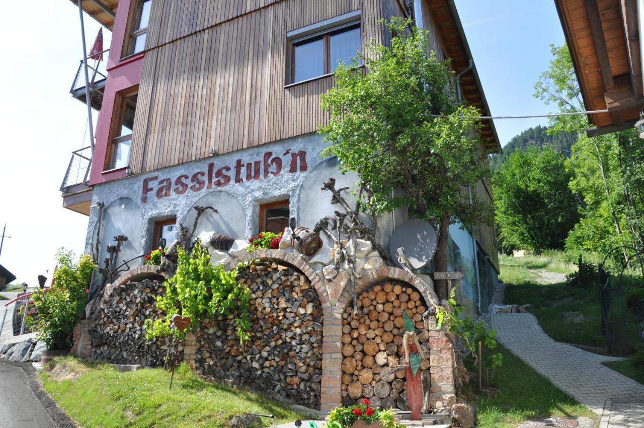 Erdhaeuser Und Apartments Mit Seeblick Und Alleinlage Weissensee Εξωτερικό φωτογραφία